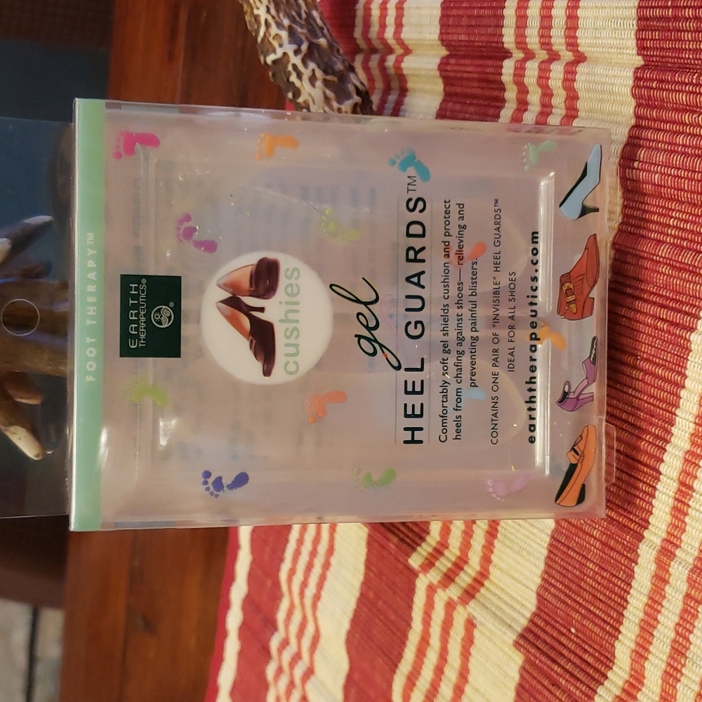 Earth Therapeutics gel Heel guards 1pair